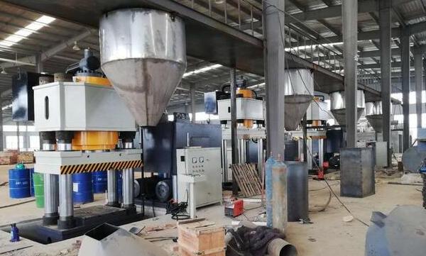 廣場(chǎng)磚粉末成型液壓機(jī)